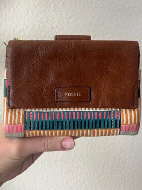 Fossil Brown Leather Wallet with Multicolor Stripe Accent